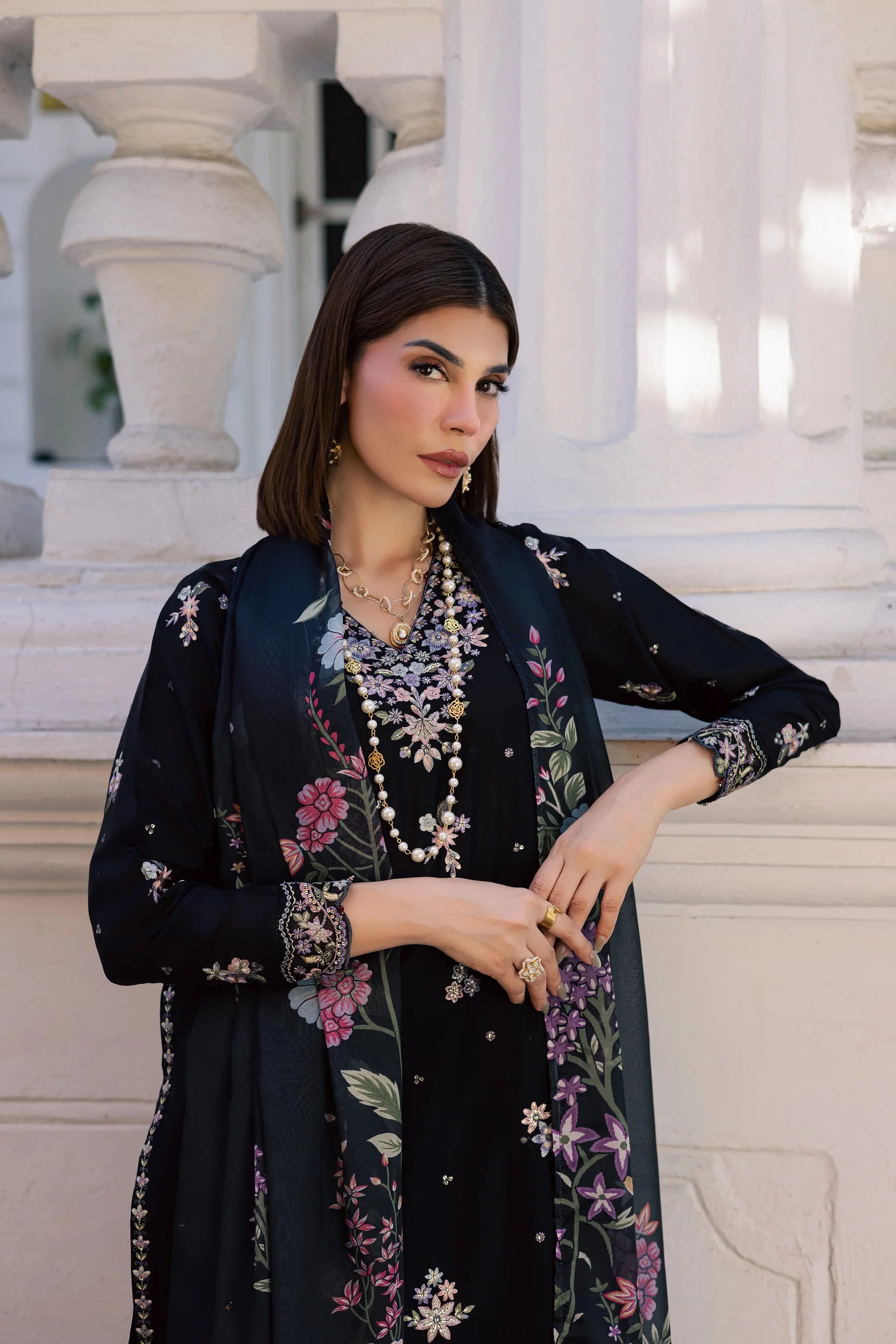 Black Heer 3Pc Festive Embroidered Dress