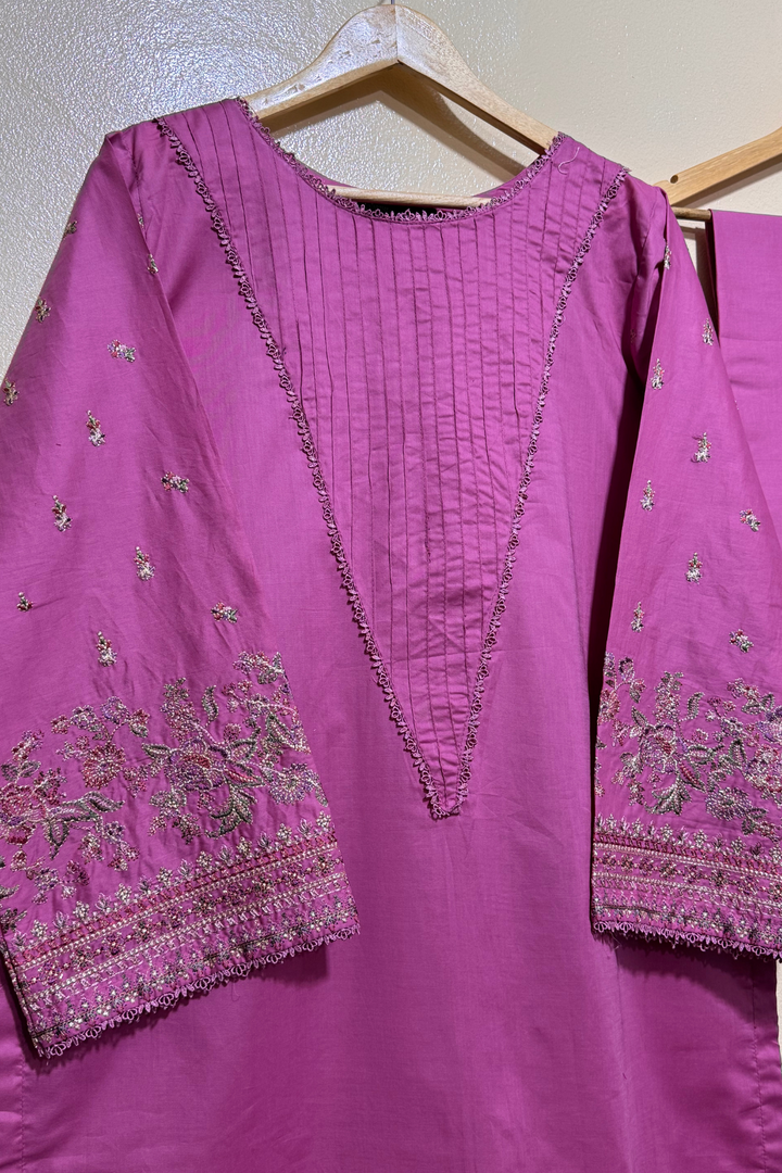 Best Selling - Zarqaa 2Pc Lawn Dress