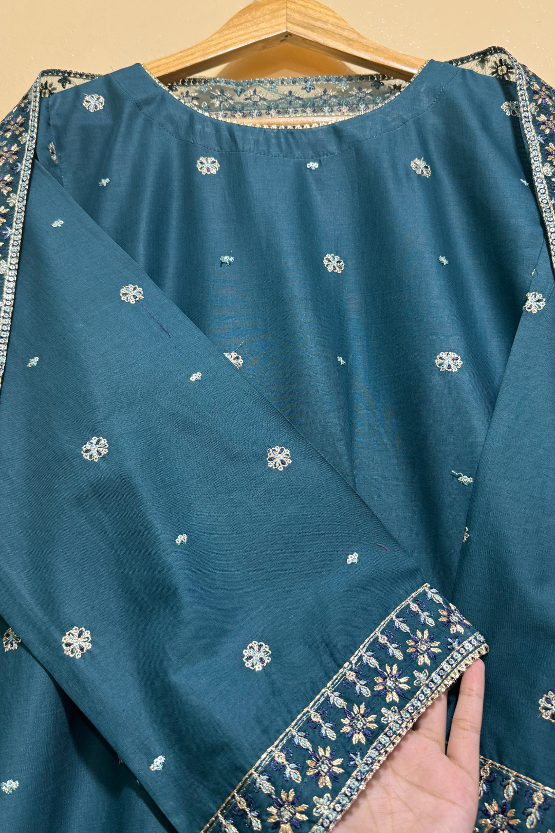 Best Selling - Eloura 3Pc Embroidered Lawn Dress