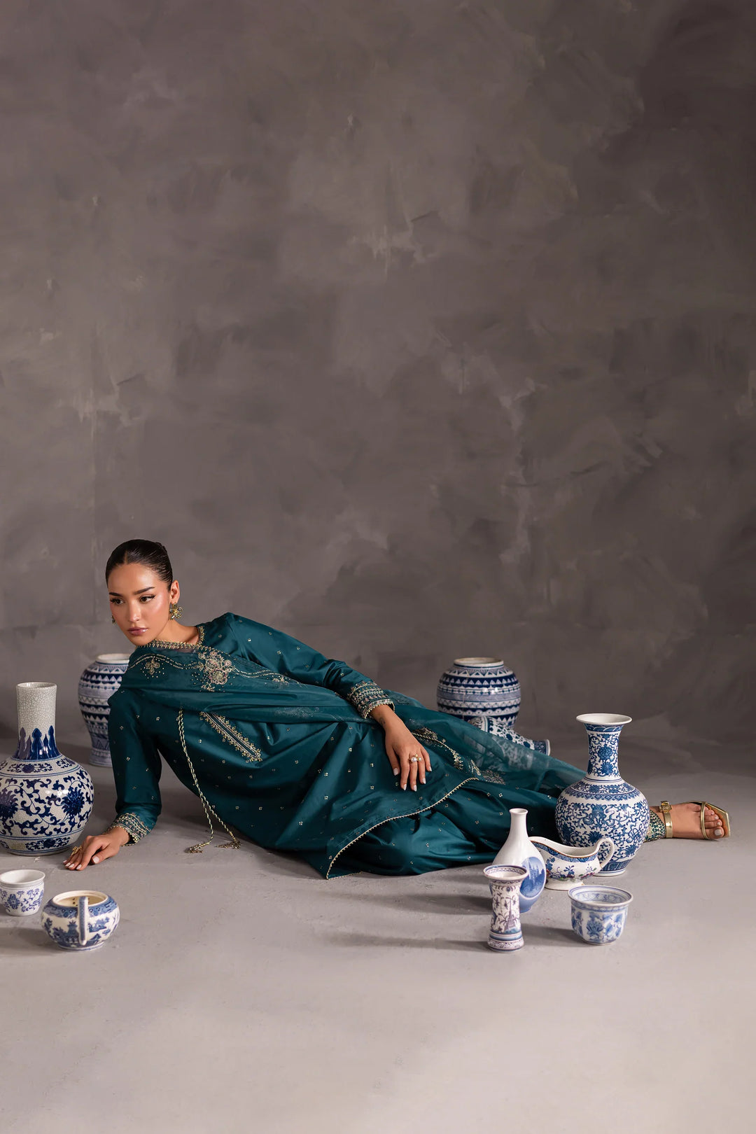 Best Selling - Maand 3pc Festive Luxe Pret