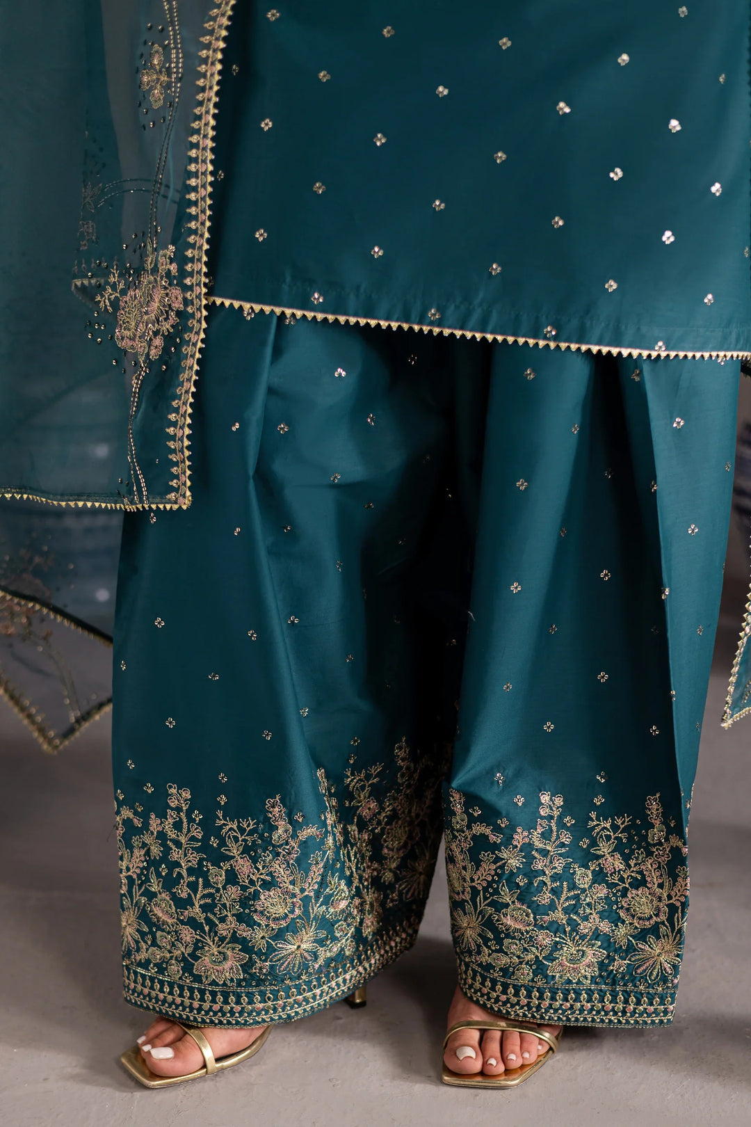 Best Selling - Maand 3pc Festive Luxe Pret