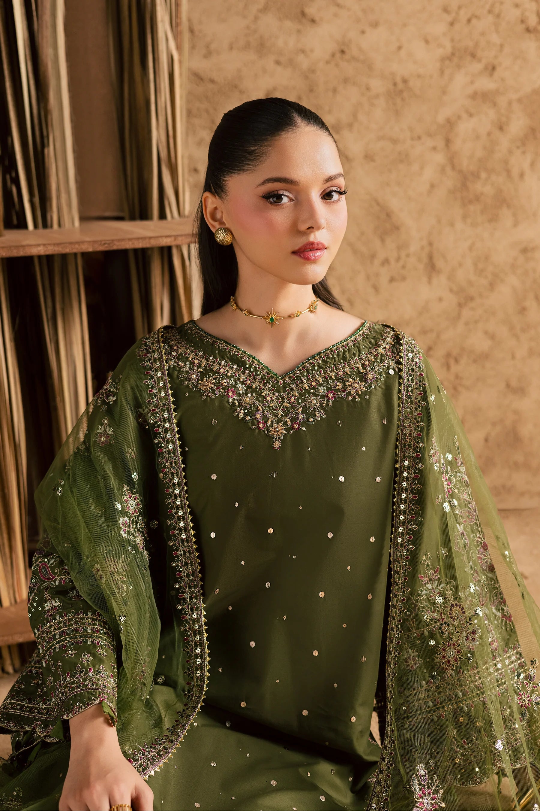 Nivora 3Pc Festive Embroidered Pret